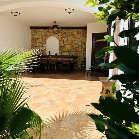 Hacienda Villa