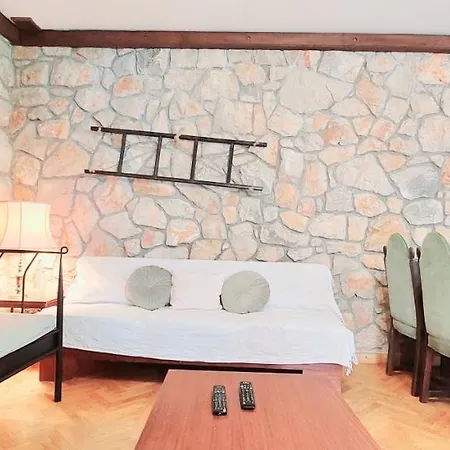 Hacienda * Murter